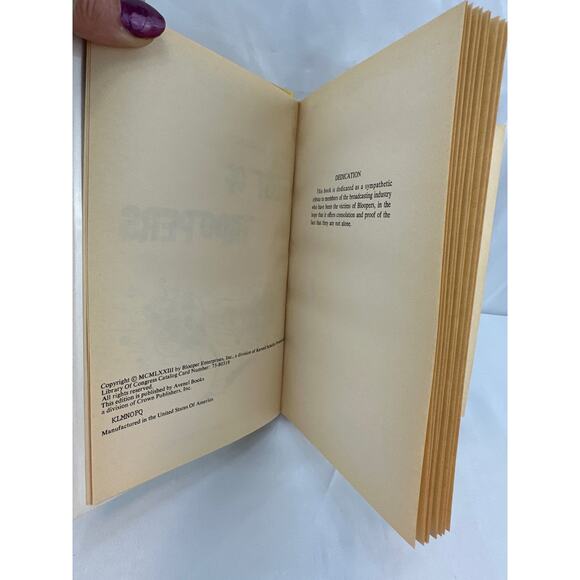 Best Of Bloopers by Kermit Schafer Radio & TV's Most Hilarious Boners Hard Cover - Picture 4 of 4